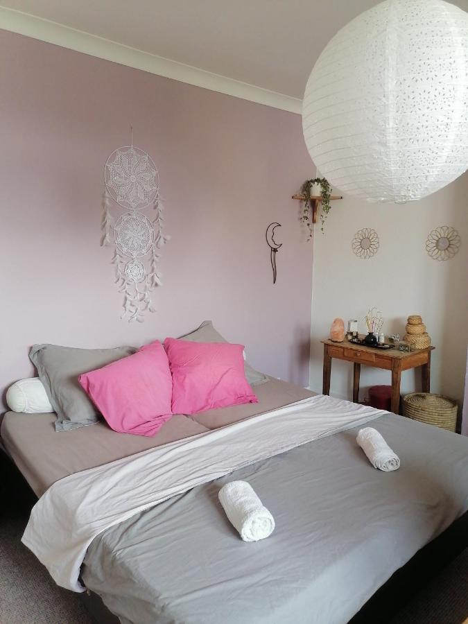 Bed & Breakfast Double Lilas Et Uniquement Femmes Brussels